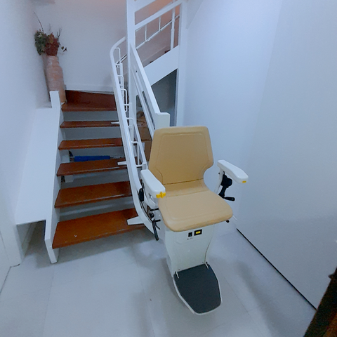 Bespoke Indoor HD Curved Stairlift 160 KG