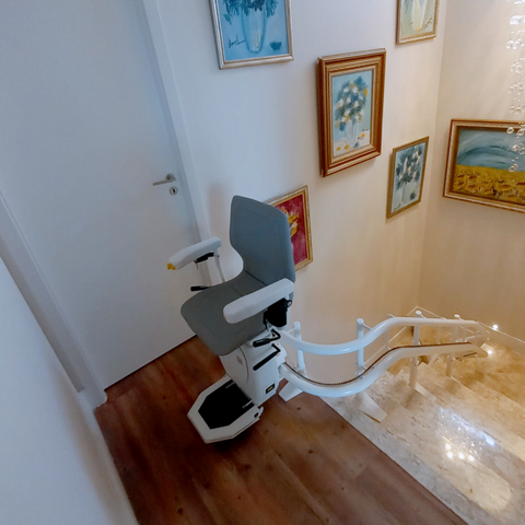 Bespoke Indoor HD Curved Stairlift 160 KG